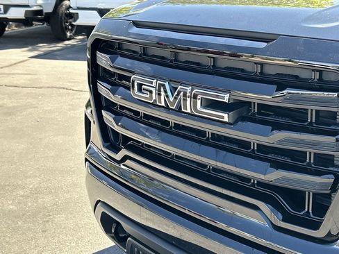 Used 2021 GMC Sierra 1500 Elevation image 30