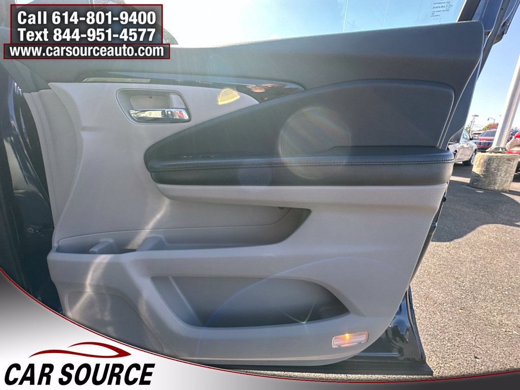 Used 2017 Honda Pilot Touring image 28