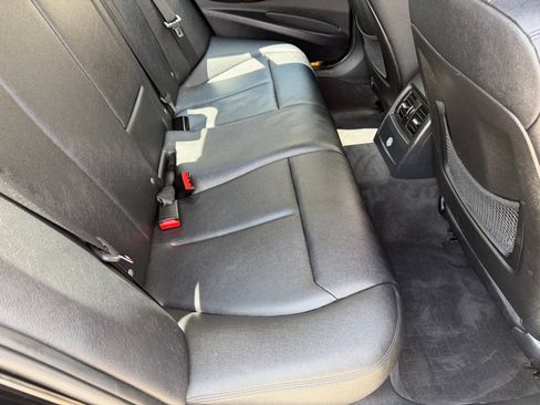 Used 2013 BMW 320i xDrive Sedan AWD/4WD image 21