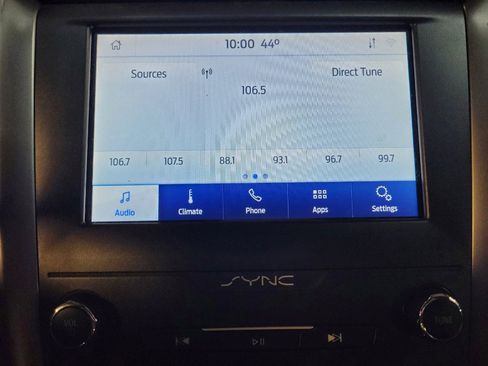 Used 2020 Ford Fusion SE FWD image 25