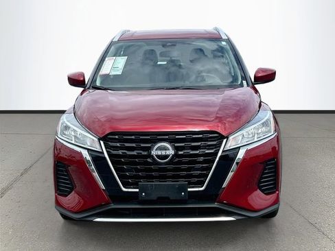 Certified 2024 Nissan Kicks SV FWD image 2