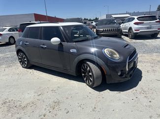 Used 2017 MINI Cooper S FWD video 2