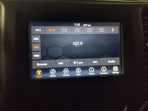 Used 2019 Jeep Cherokee Latitude w/ Popular Appearance Group image 25