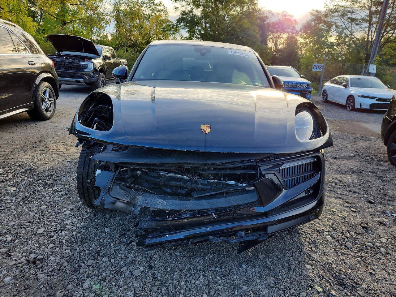 Used 2025 Porsche Macan S AWD/4WD image 2