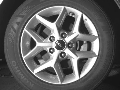 Used 2025 Kia Soul LX w/ LX Technology Package FWD image 20