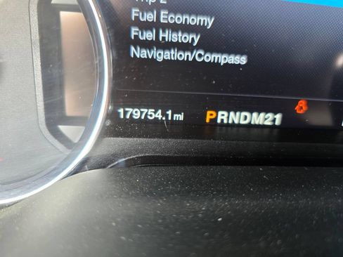 Used 2019 Ford F350 Lariat w/ Lariat Value Package AWD/4WD image 8