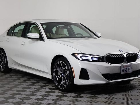 Used 2026 BMW 330i Sedan w/ Convenience Package RWD image 3