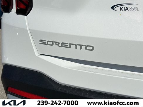 New 2026 Kia Sorento LX FWD image 11
