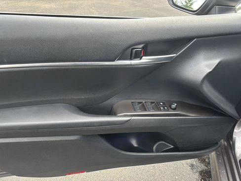 Used 2024 Toyota Camry SE FWD image 27