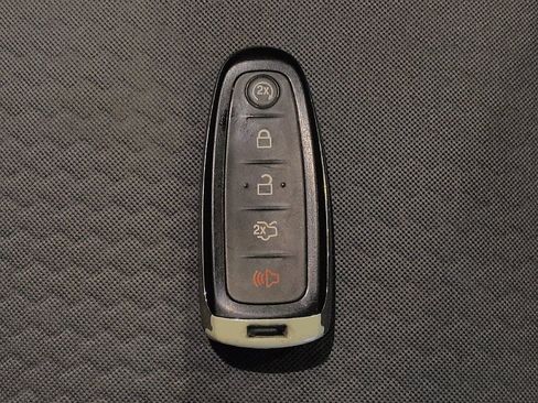 Used 2019 Ford Escape SE AWD/4WD image 32