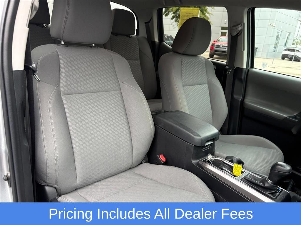 Used 2023 Toyota Tacoma SR5 w/ Technology Package AWD/4WD image 19