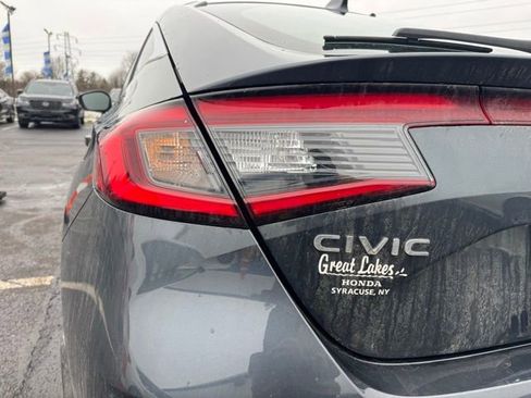 Used 2023 Honda Civic LX image 9