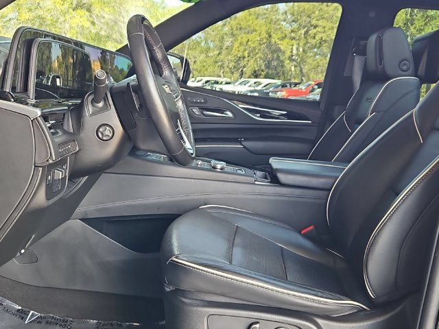 Certified 2024 Cadillac Escalade ESV Sport w/ LPO, ONYX Package AWD/4WD image 21