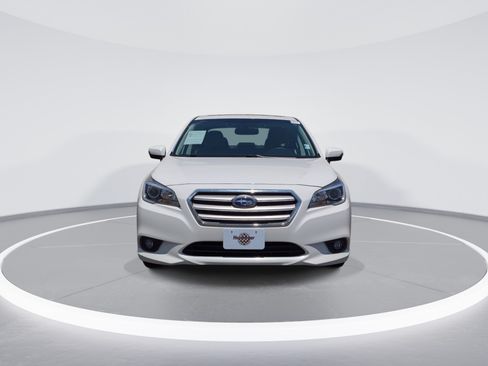Used 2016 Subaru Legacy 3.6R Limited AWD/4WD image 2
