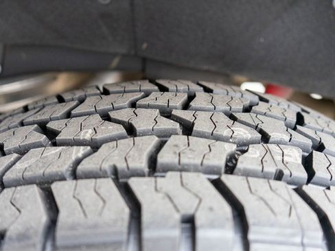 Used 2024 GMC Sierra 3500 Denali w/ Denali Reserve Package image 39