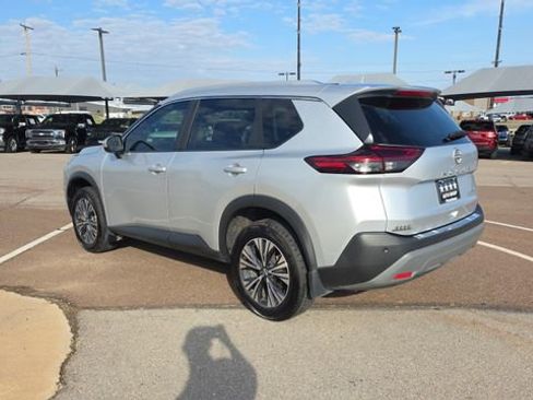 Used 2023 Nissan Rogue SV w/ SV Premium B Package FWD image 8