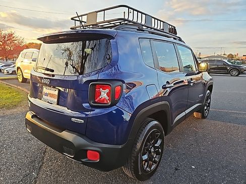 Used 2017 Jeep Renegade Latitude image 7