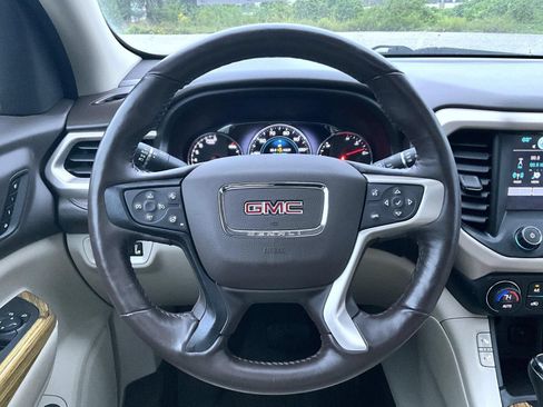 Used 2017 GMC Acadia Denali AWD/4WD image 12