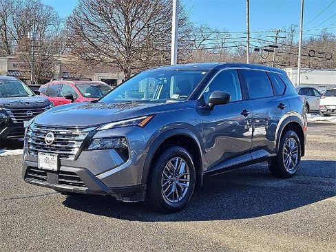 Certified 2025 Nissan Rogue S image 4