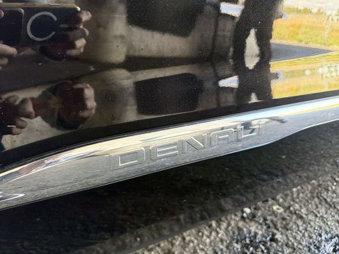 Certified 2018 GMC Acadia Denali AWD/4WD image 33