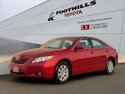 Used 2008 Toyota Camry XLE FWD image 3