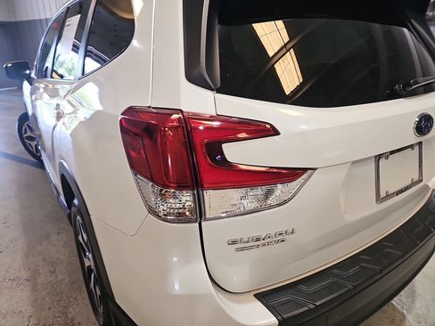 Used 2021 Subaru Forester Premium w/ Popular Package #1 AWD/4WD image 30