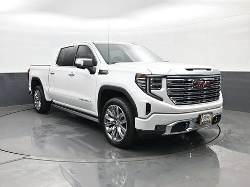 Used 2024 GMC Sierra 1500 Denali w/ Denali Reserve Package AWD/4WD image 3