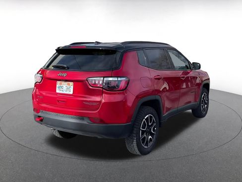 Used 2025 Jeep Compass Trailhawk AWD/4WD image 14
