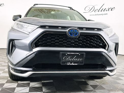 Used 2021 Toyota RAV4 XSE w/ Weather Package AWD/4WD image 33