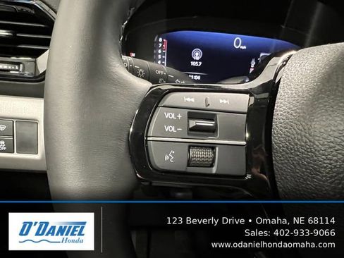 Used 2025 Honda Pilot Elite image 23