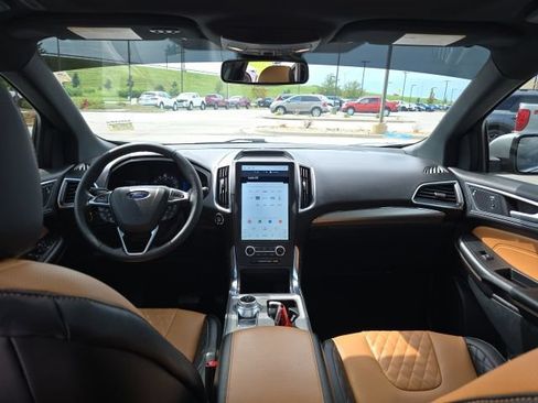 Used 2024 Ford Edge Titanium w/ Titanium Elite Package AWD/4WD image 14