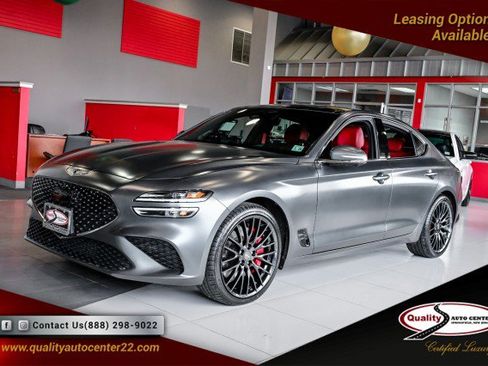 Used 2022 Genesis G70 3.3T Launch Edition image 1