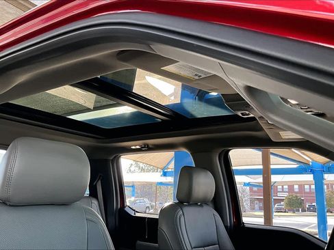 Used 2018 Ford F150 Lariat w/ Equipment Group 502A Luxury image 14