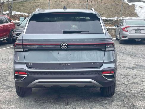 New 2026 Volkswagen Taos SE AWD/4WD image 7