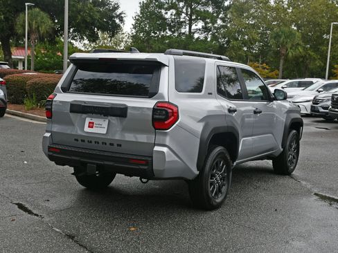 Certified 2026 Toyota 4Runner SR5 AWD/4WD image 4