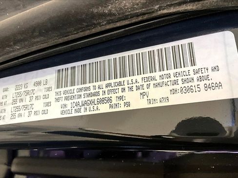 Used 2017 Jeep Wrangler Sport AWD/4WD image 17