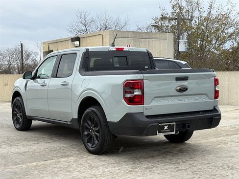 Used 2024 Ford Maverick Lariat w/ Black Appearance Package image 8