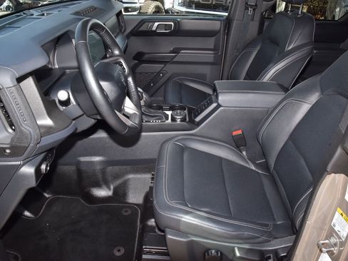 Certified 2025 Ford Bronco Badlands image 13