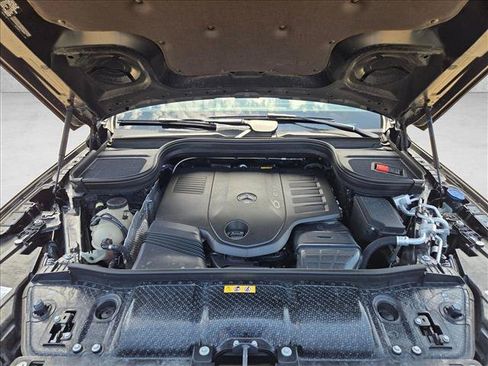 Used 2024 Mercedes-Benz GLS 450 4MATIC image 25