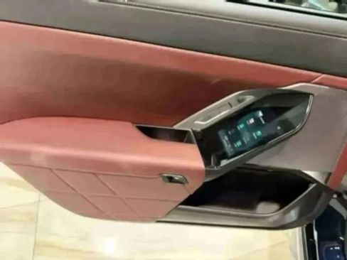 Used 2025 BMW 760i xDrive 760i xDrive w/ Executive Package image 30