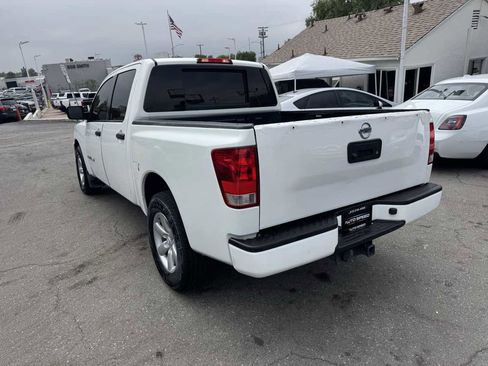Used 2015 Nissan Titan S image 6