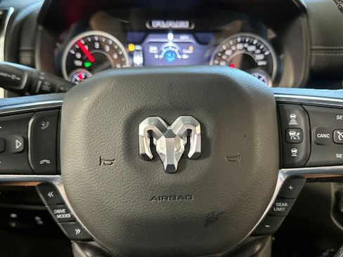 Used 2025 RAM 1500 Laramie AWD/4WD image 25