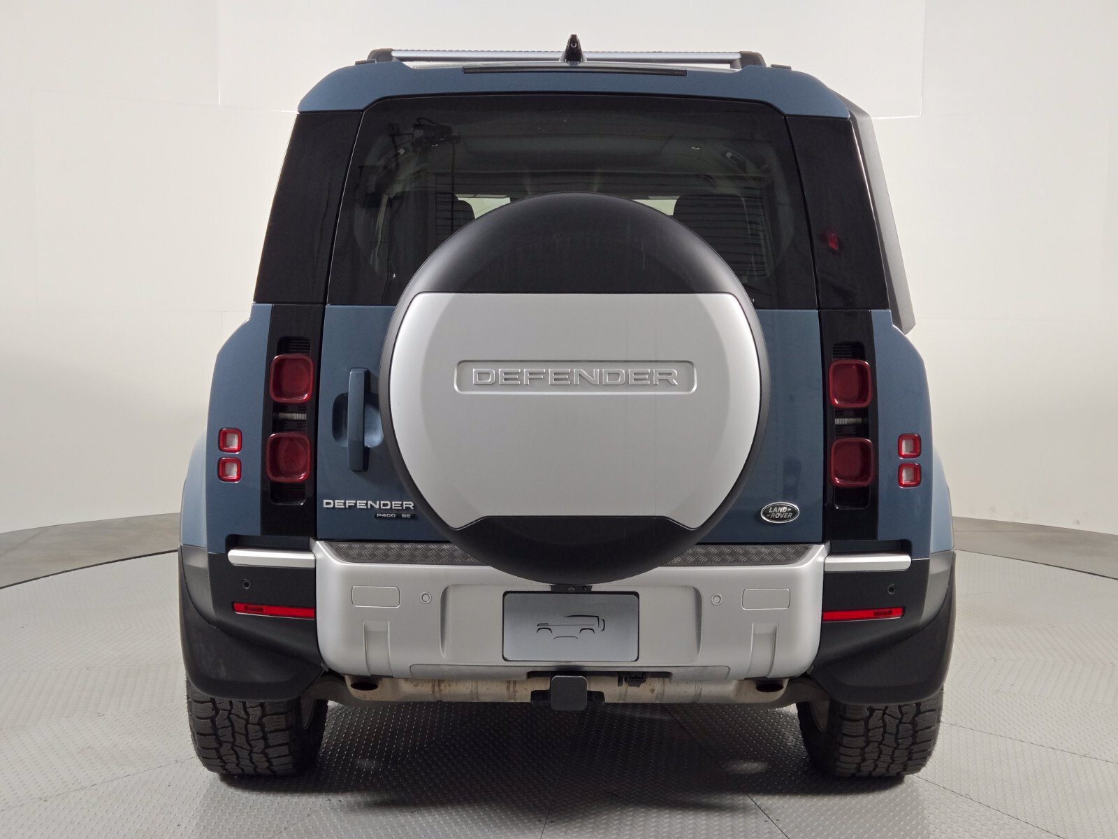 Used 2020 Land Rover Defender 110 SE AWD/4WD image 7