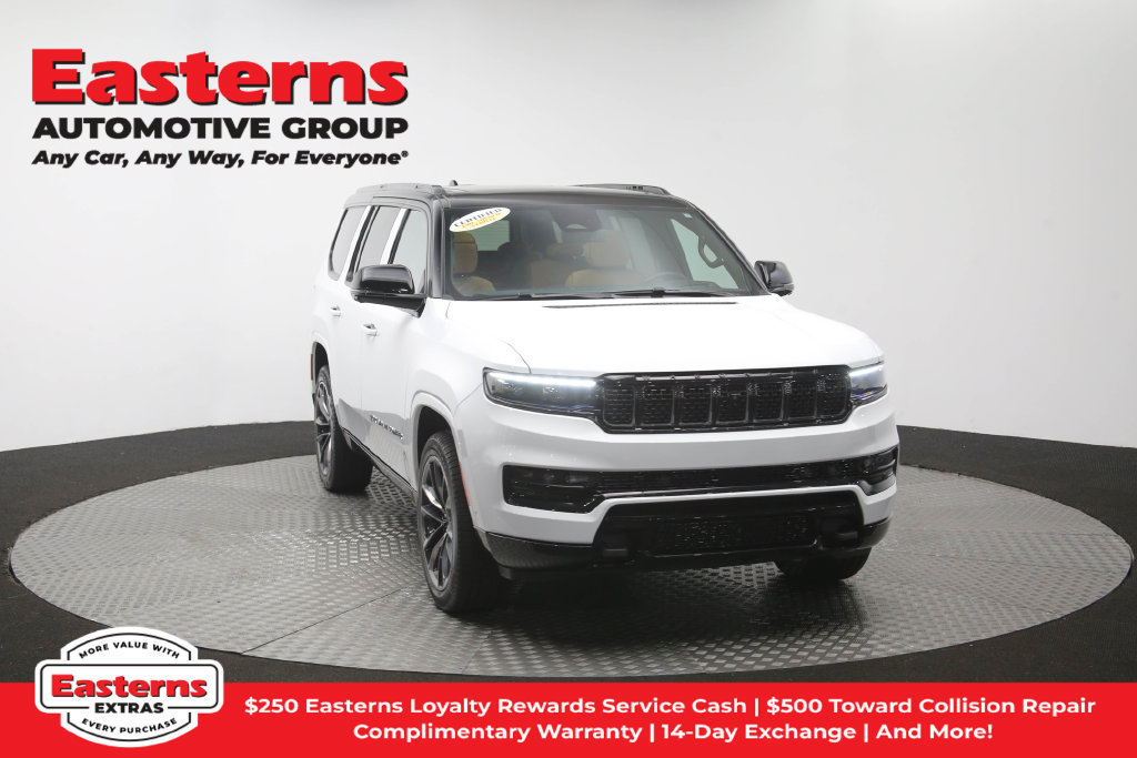 Used 2025 Jeep Grand Wagoneer Series III w/ Rear Seat Video Group 1 AWD/4WD image 57