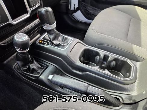 Used 2023 Jeep Wrangler Unlimited Sport AWD/4WD image 26