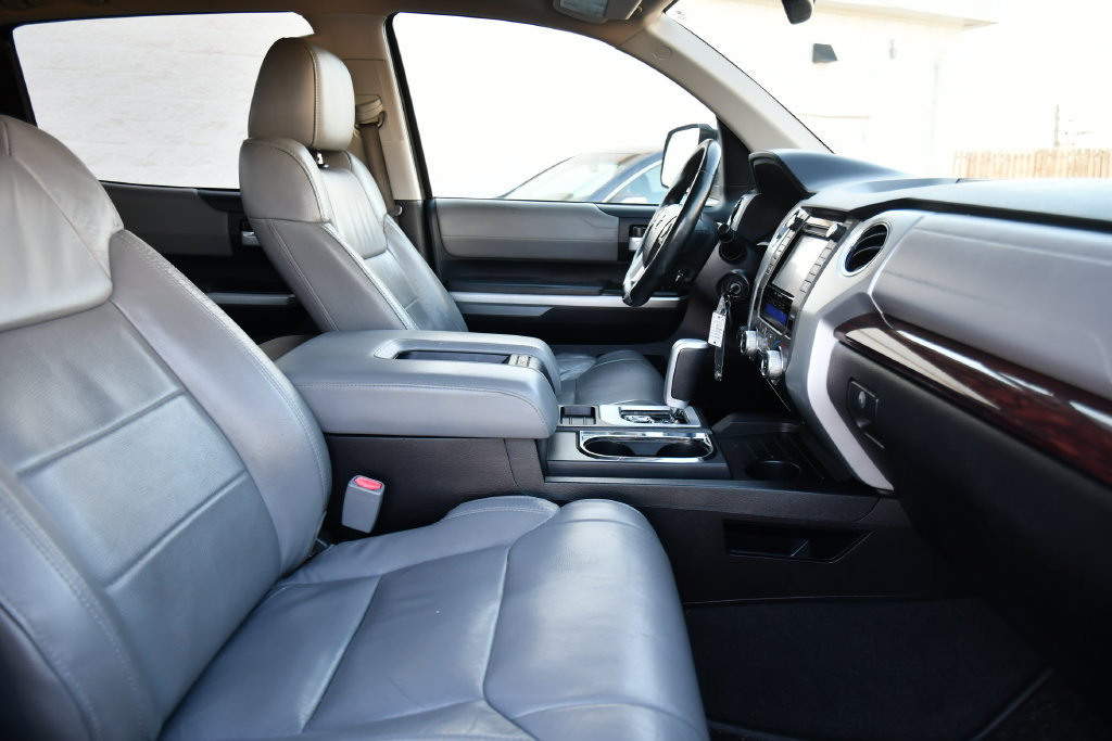 Used 2015 Toyota Tundra Limited w/ Limited Premium Package AWD/4WD image 35