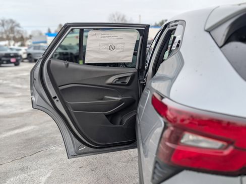 New 2026 Chevrolet Trax LS image 25