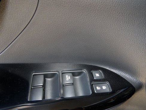 New 2026 Mitsubishi Eclipse Cross LE image 17