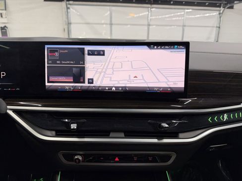 Used 2025 BMW X5 sDrive40i w/ M Sport Package image 15