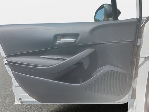 Used 2026 Toyota Corolla SE FWD image 26
